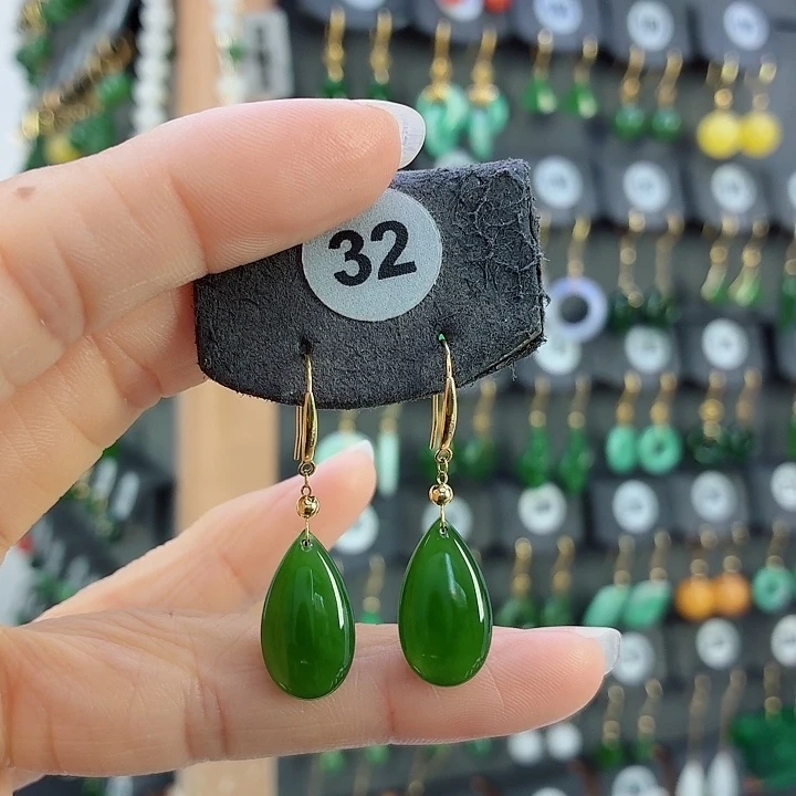 和田玉18K金镶嵌耳饰