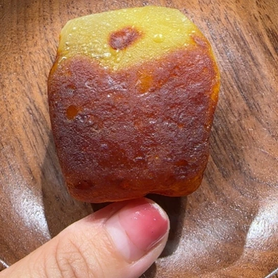 定制琥珀未镶嵌来****了专属定制
