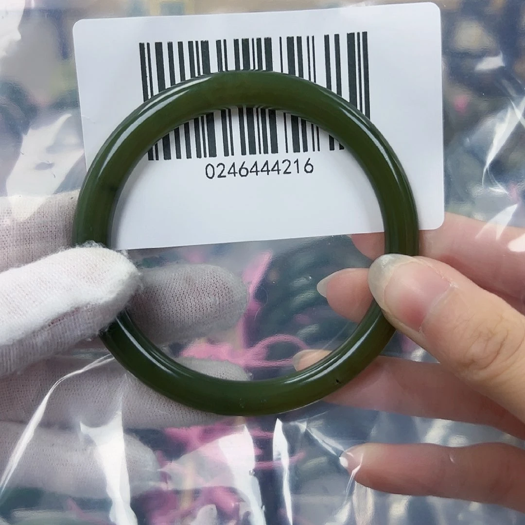 和田玉（碧玉）手镯未镶嵌61