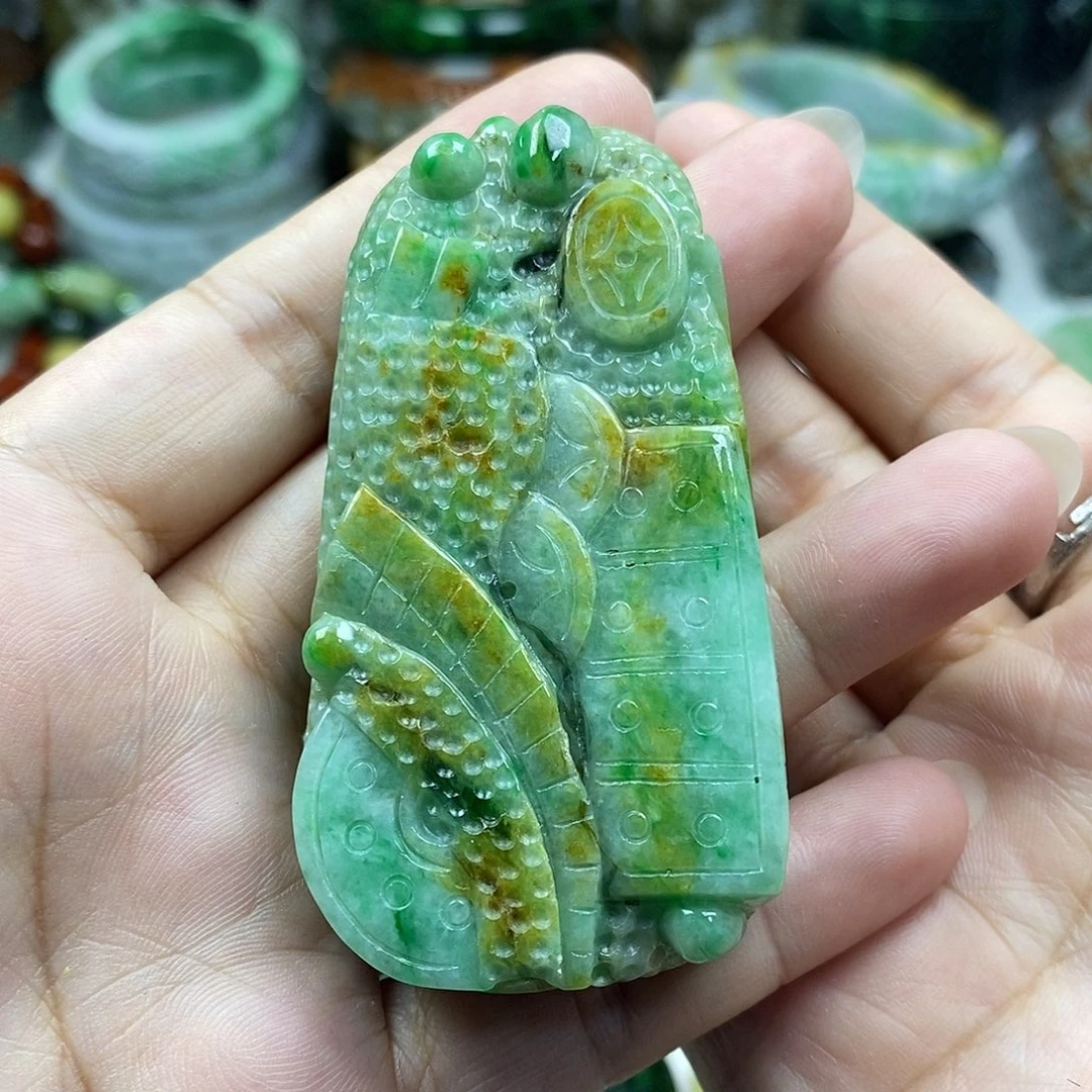 颈饰未镶嵌翡翠?****?牌子