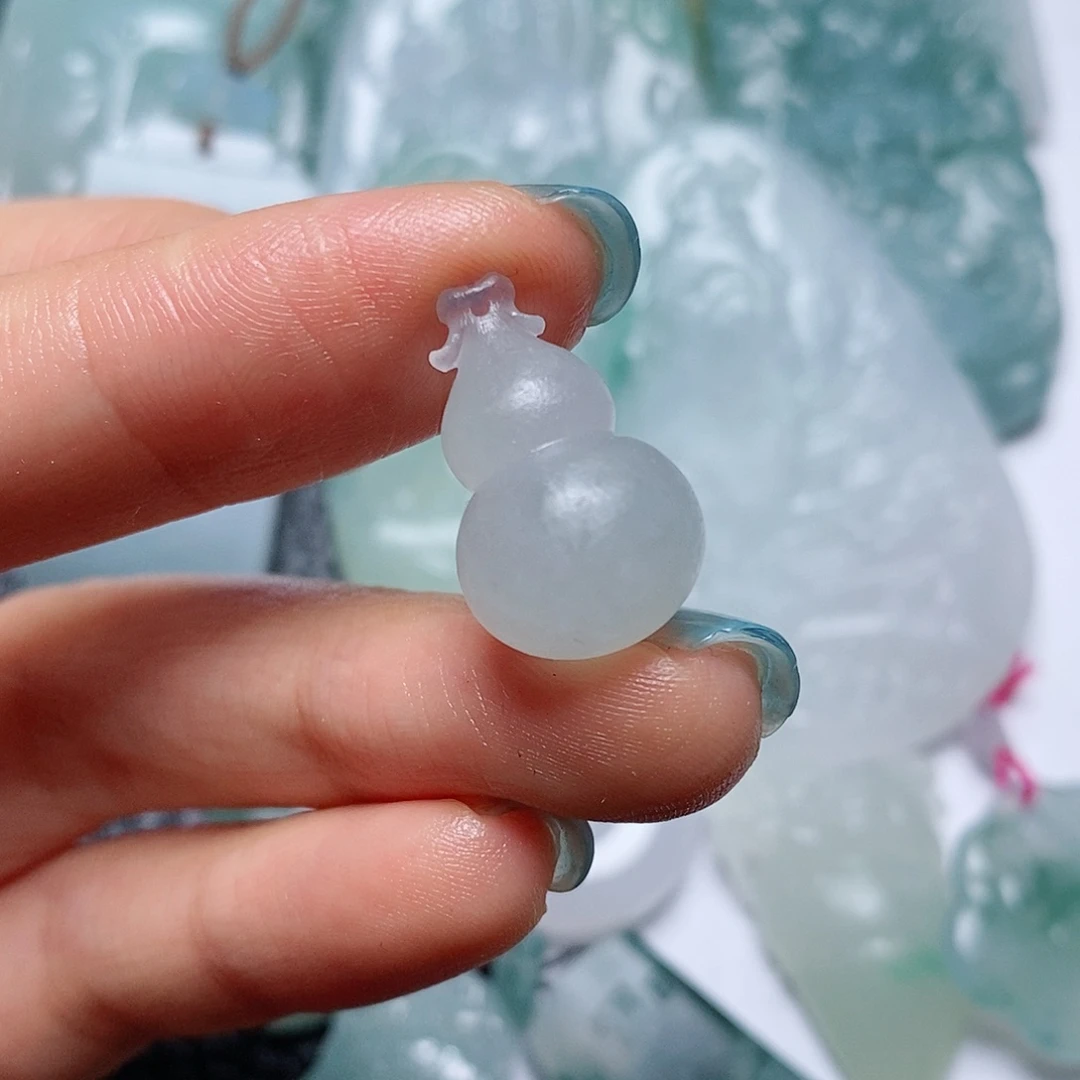 定制翡翠未镶嵌毛货付款后确认抛光