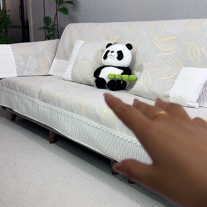 黑***儿鹅绒坐垫，➕靠背，扶手两个
