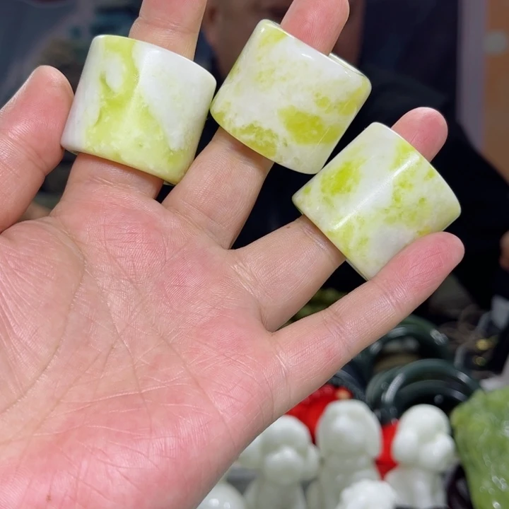 蛇纹石玉扳指多样性发货未镶嵌