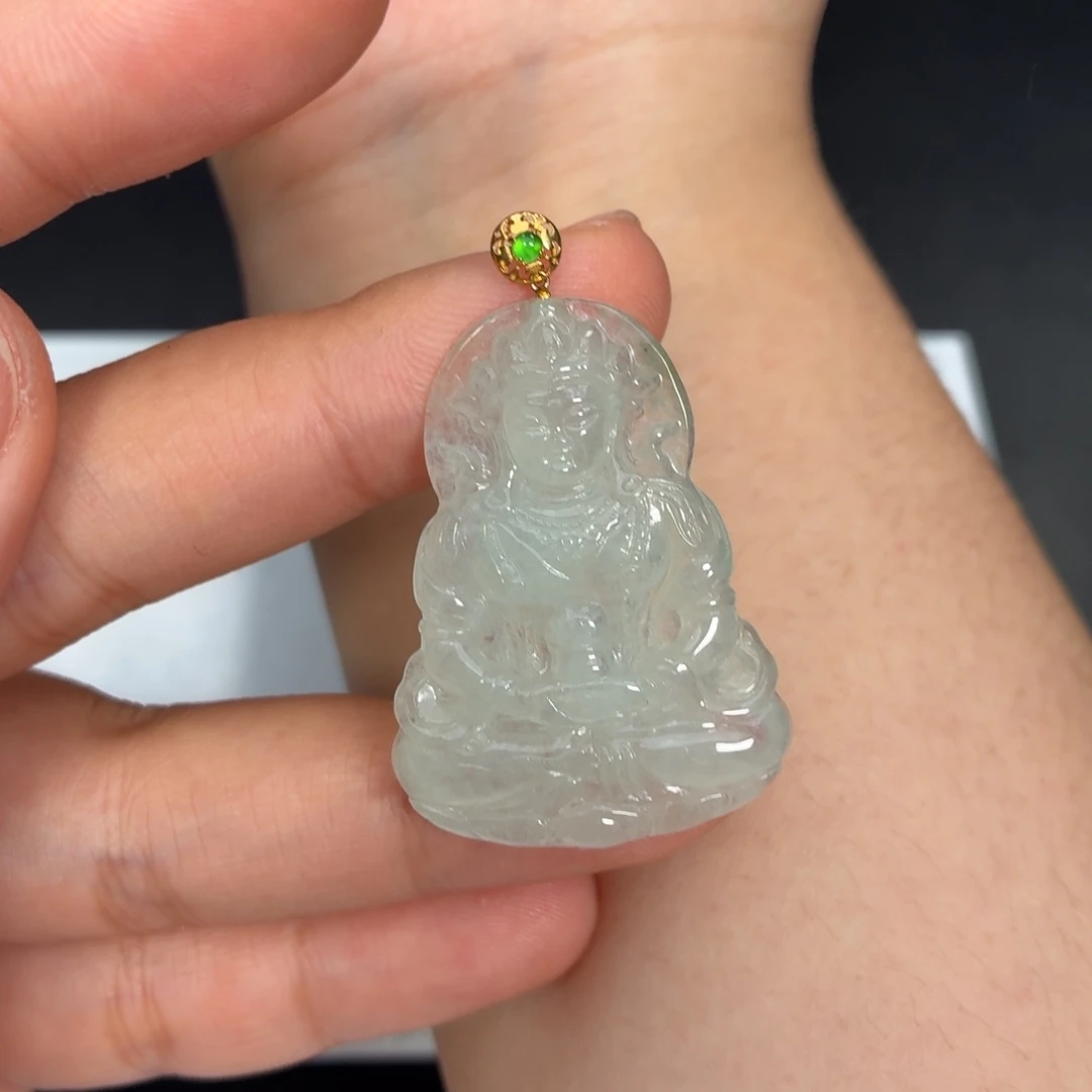 翡翠18K金镶嵌颈饰度母