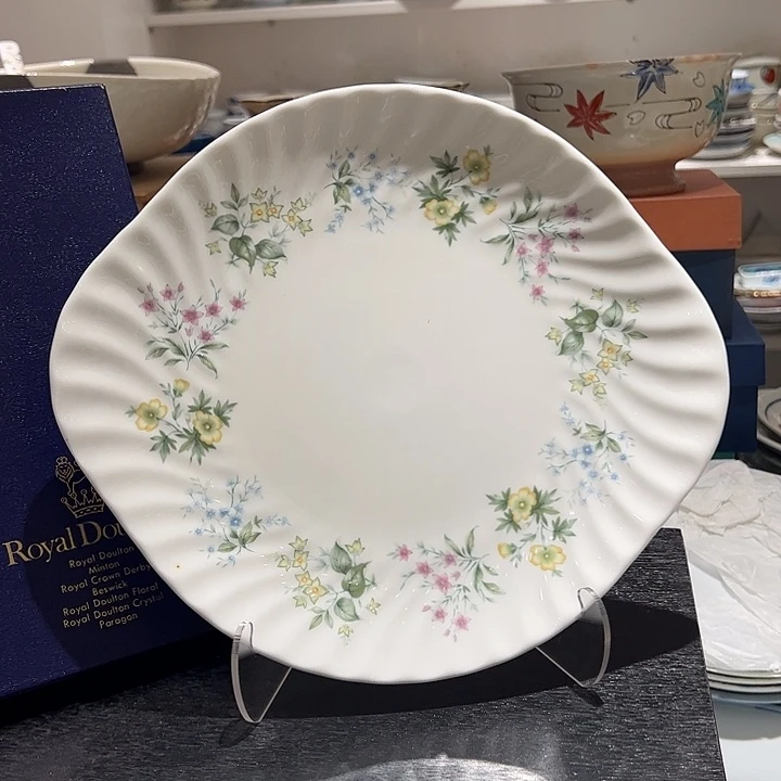 倪***倪瓷双耳超大小清新盘子一个很润