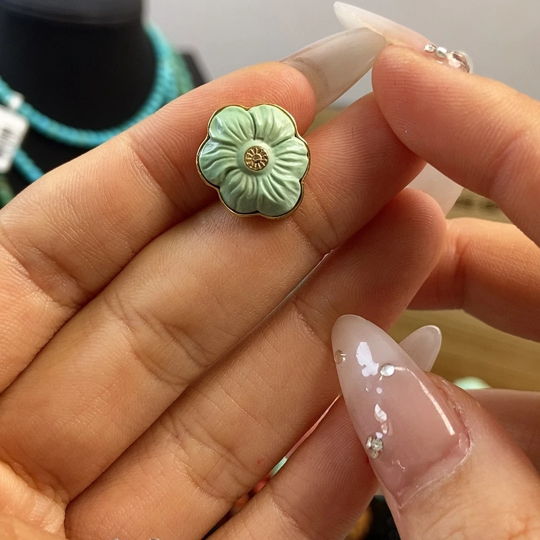 18K金镶嵌绿松石珠宝奇石