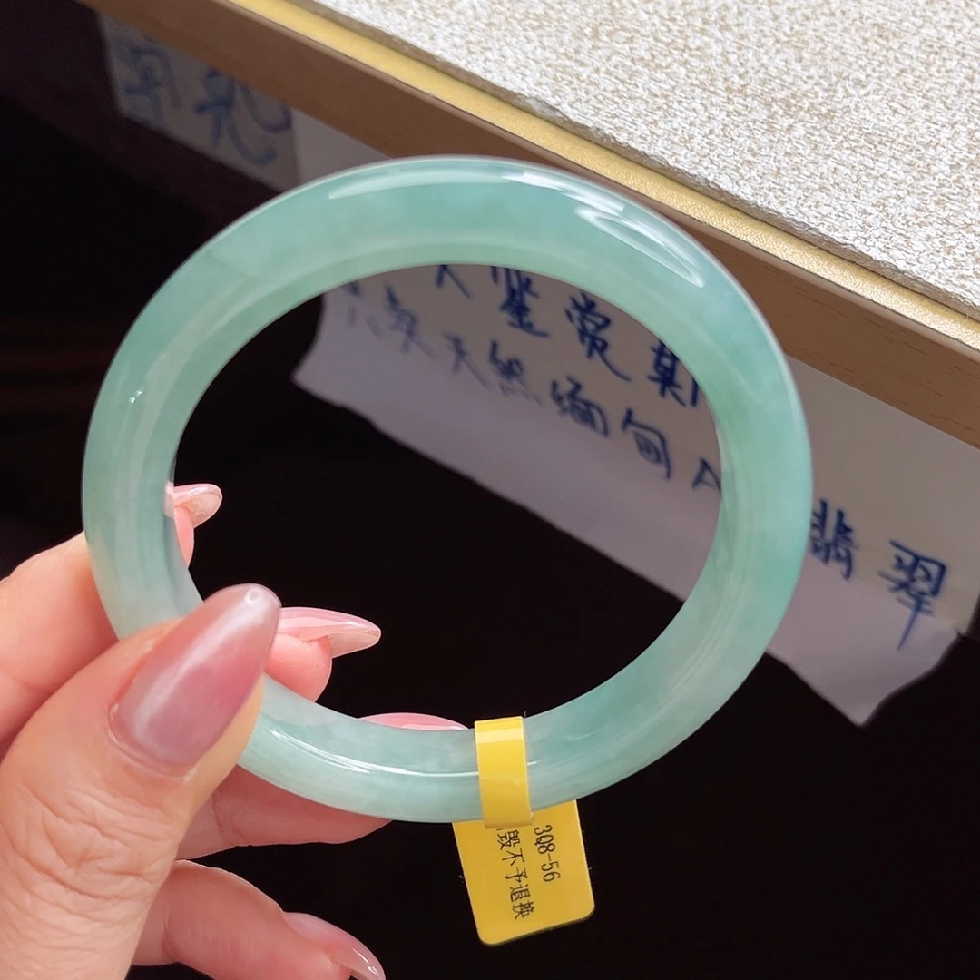 翡翠未镶嵌手镯手镯