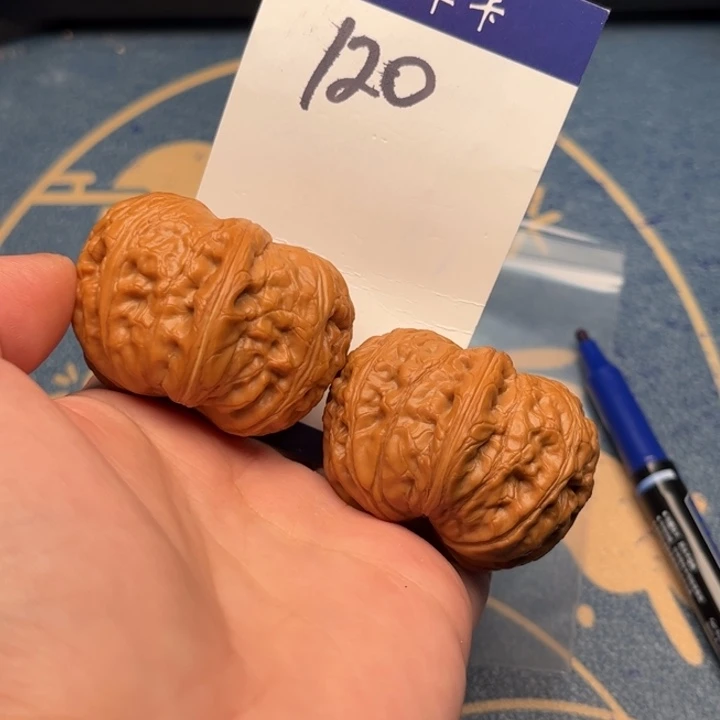 吊坠文玩核桃足***丶元宝 45精修120