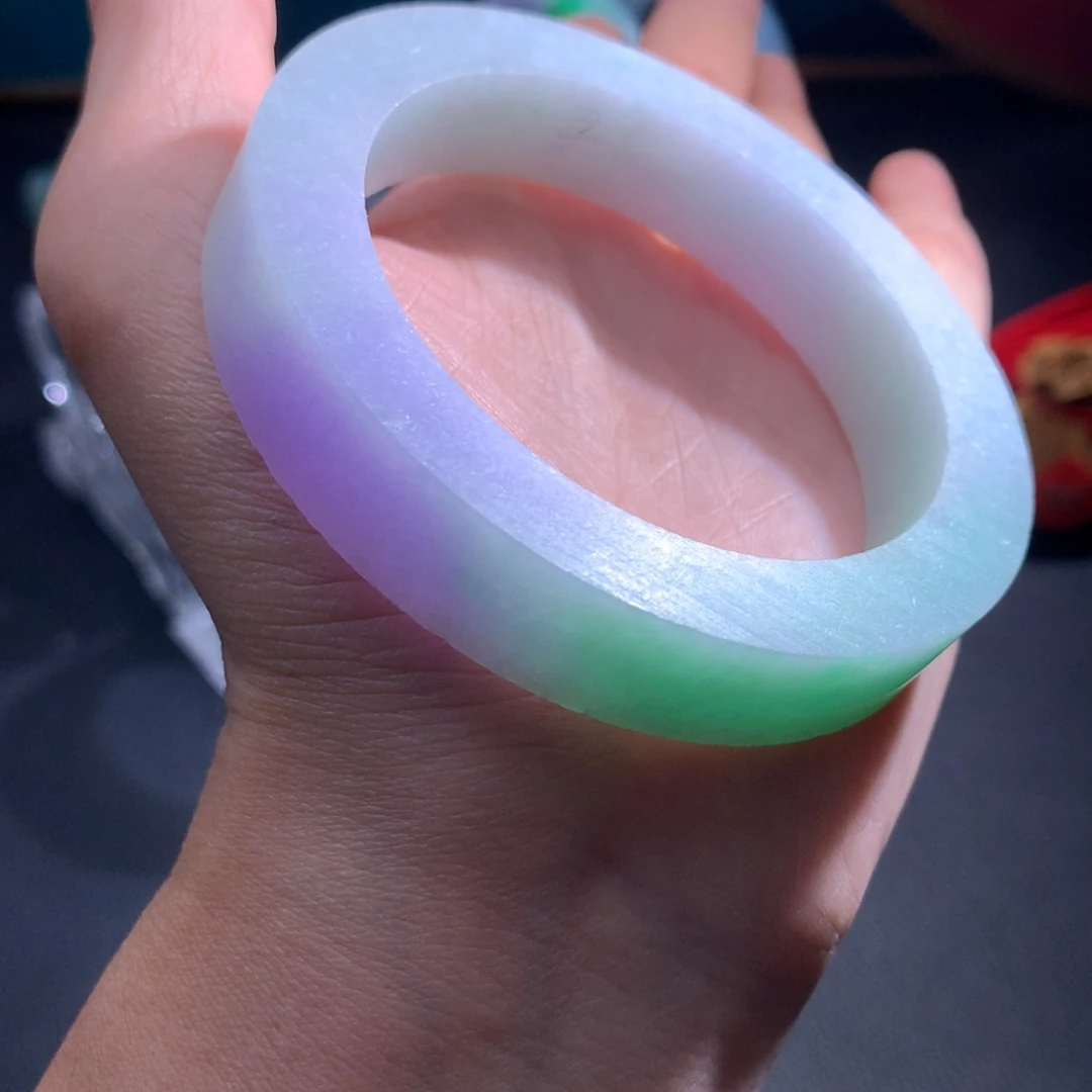 未镶嵌翡翠手镯定制翡翠