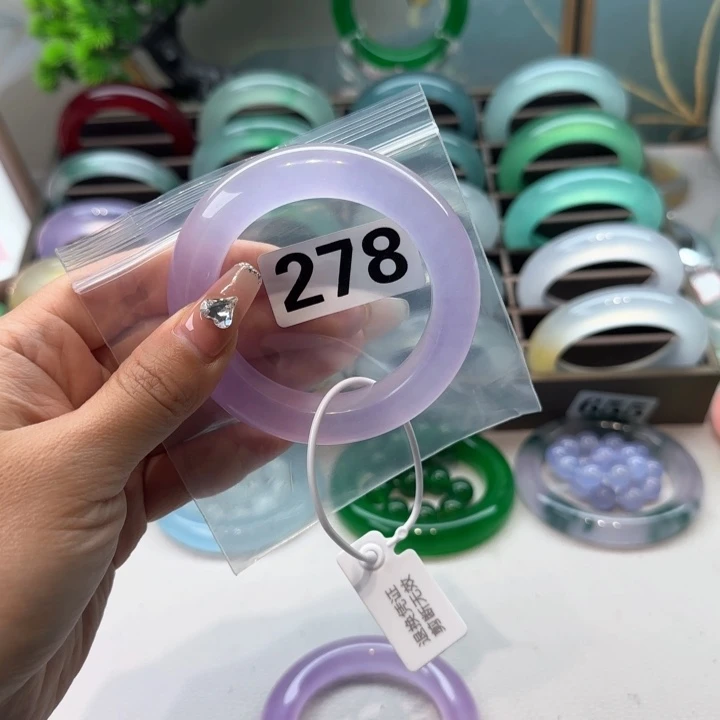 玉柚****子时尚飘花手镯278