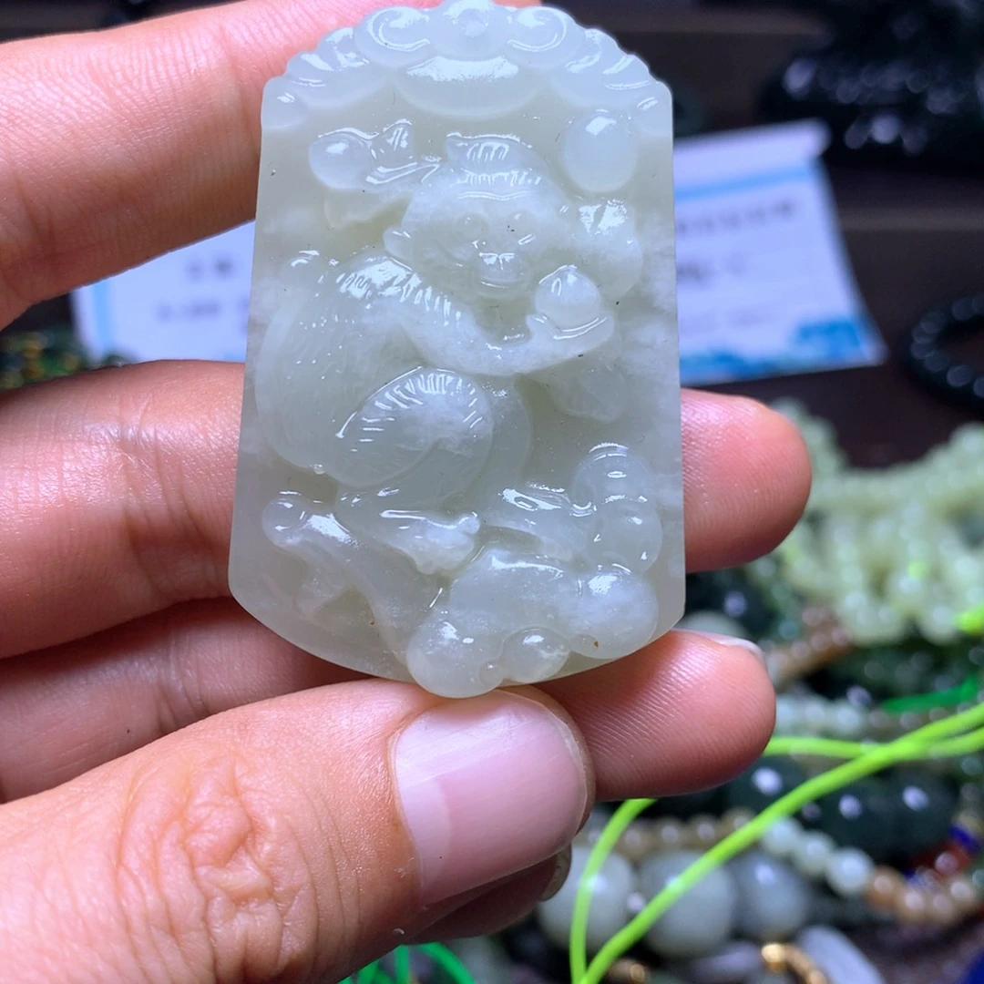 颈饰未镶嵌和田玉