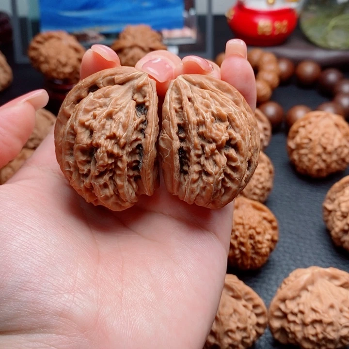 把件文玩核桃白狮子半壁