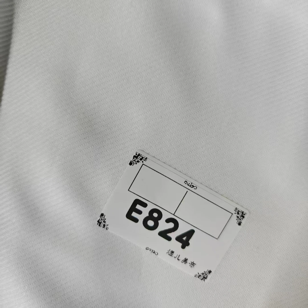 824白色斜纹莫代尔空气层布料