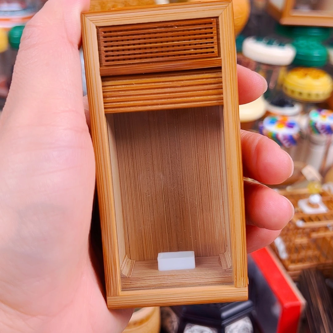 单格卷帘门竹林金钟盒配柬埔寨