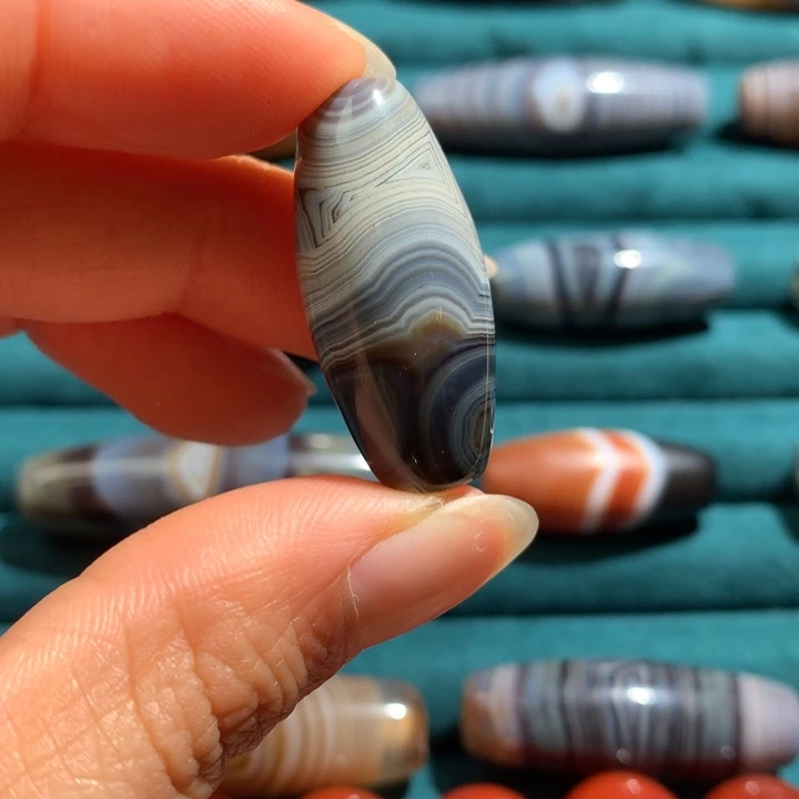 未镶嵌玛瑙/玉髓珠宝奇石