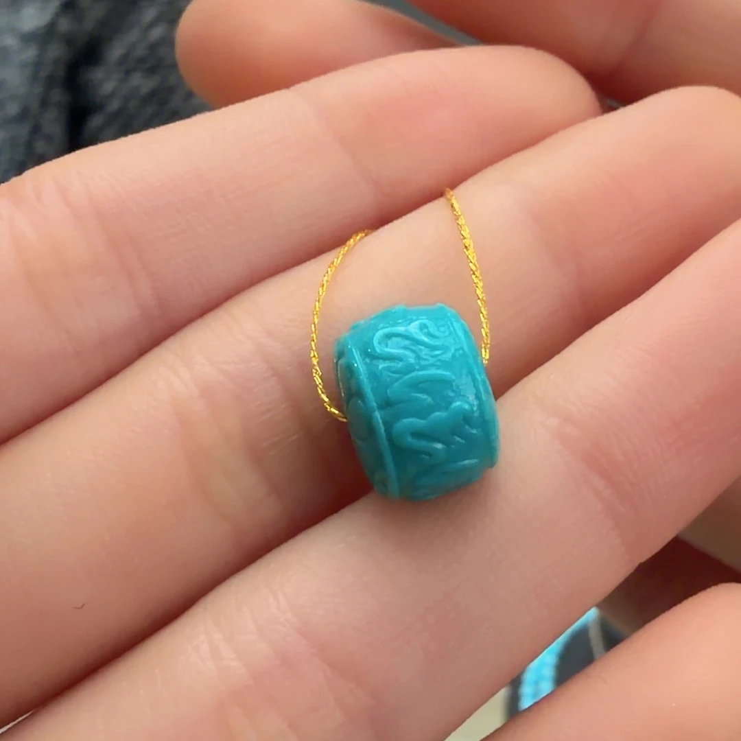 绿松石未镶嵌颈饰