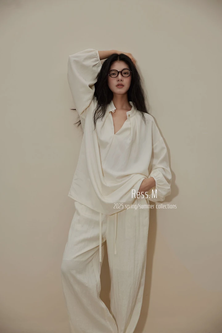 福秒 有质感！压褶圆领小扣子衬衫（RM01344#）RESS.M