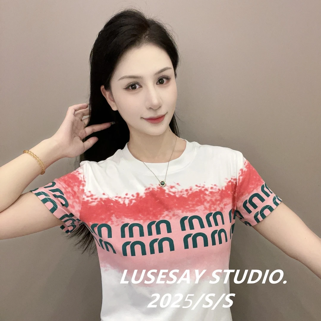 LUSESAY 设计感潮流条纹字母 早秋2025新款短袖t恤女百搭休闲上衣