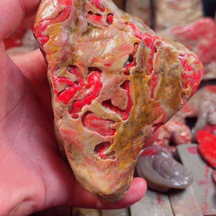 昌化鸡血石昌化鸡血石