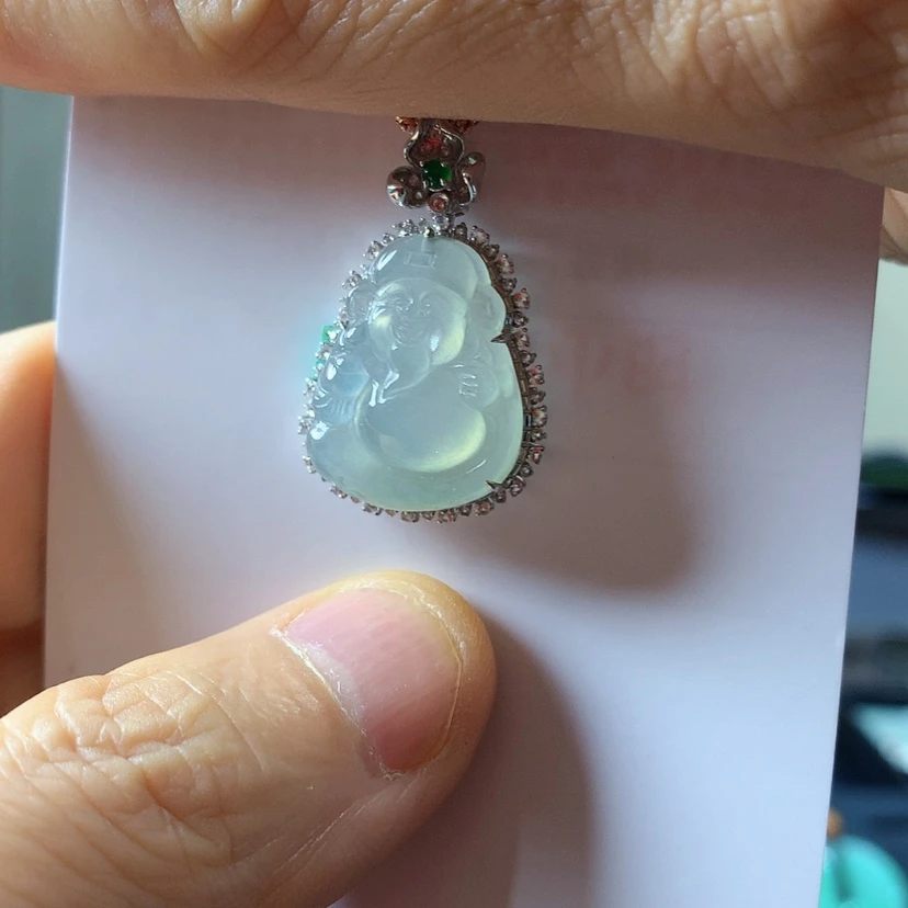 【闪购商品】吊坠(不含链)18K金镶嵌翡翠