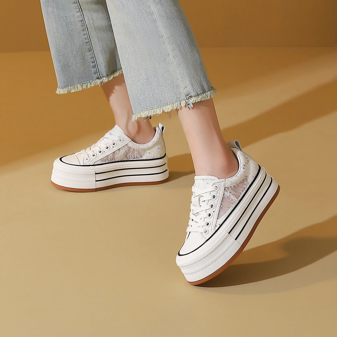 小白鞋女蕾丝网纱透气厚底板鞋新款增高显瘦休闲运动鞋 HWC240176
