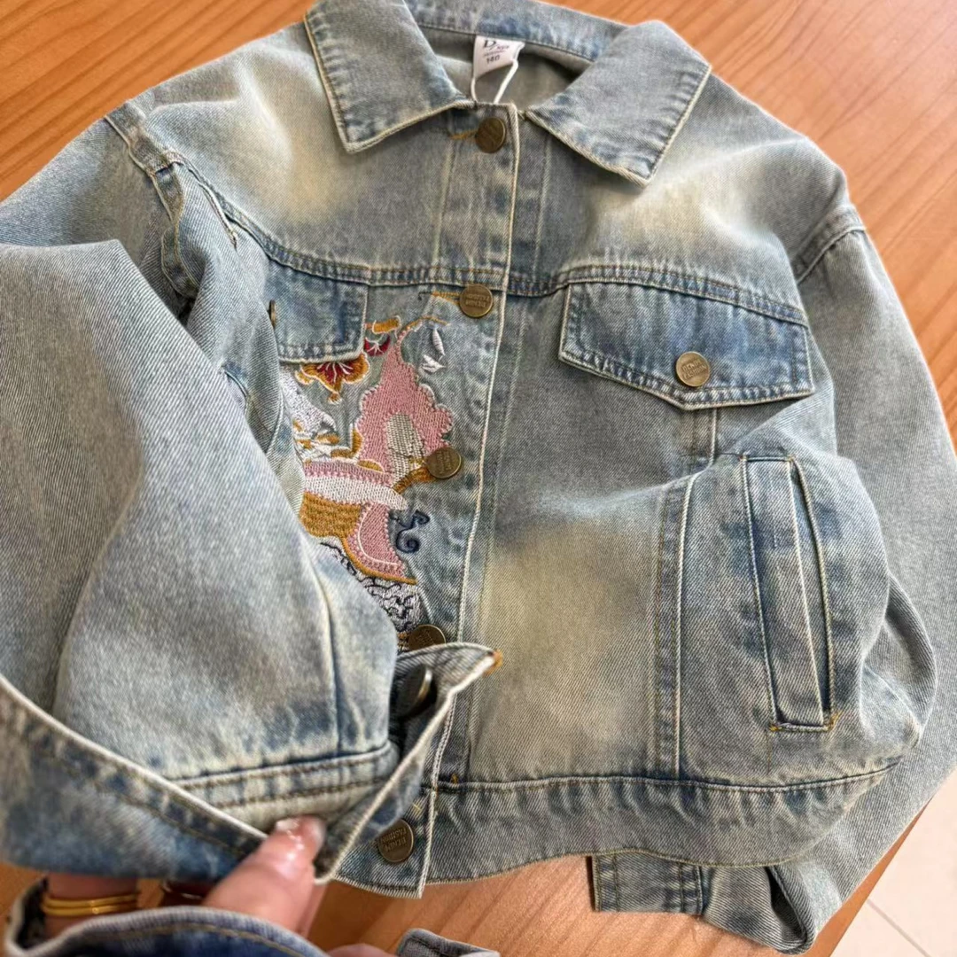 东 2025【X】3月6日 男童女童时尚经典蓝色牛仔外套5601-