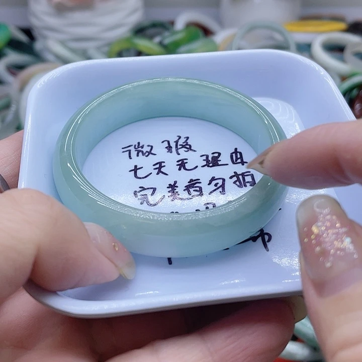 翡翠未镶嵌手镯手镯