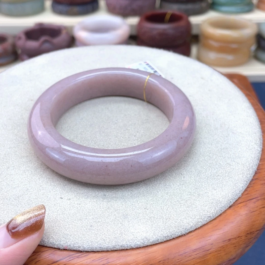 【闪购商品】石英质玉手镯未镶嵌