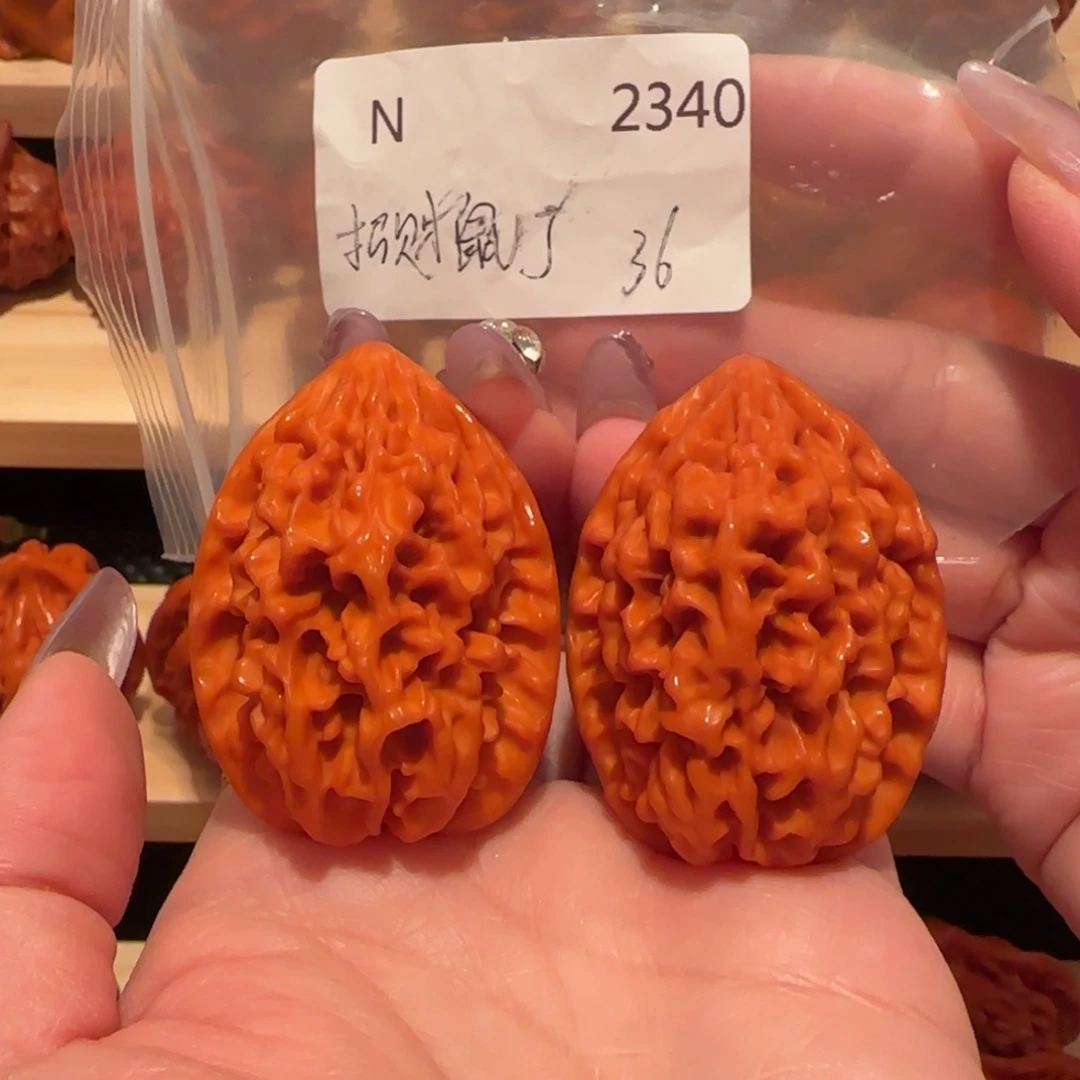 ❥***。文玩核桃吊坠玉化招财鼠36精品