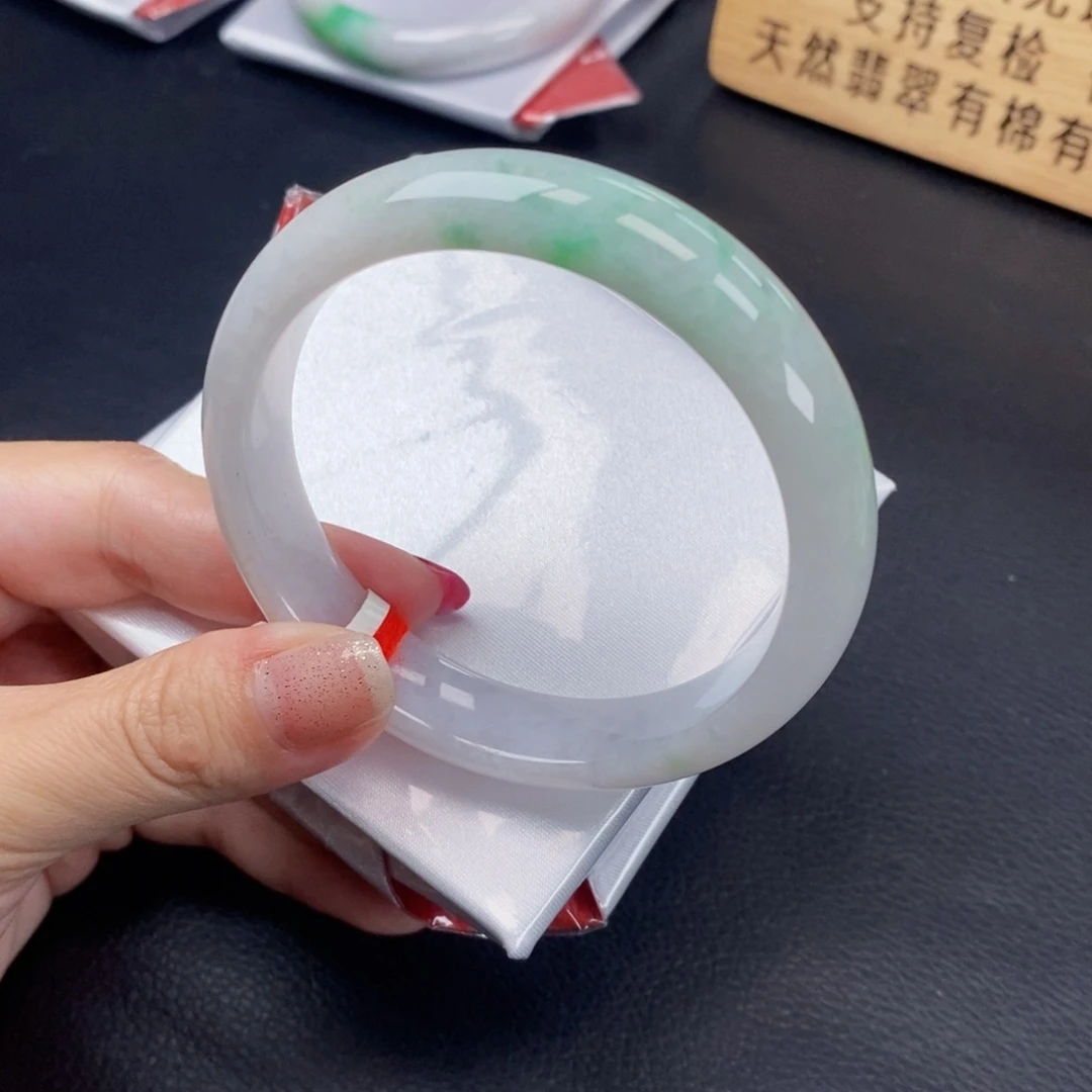 【闪购商品】未镶嵌手镯翡翠56圈口