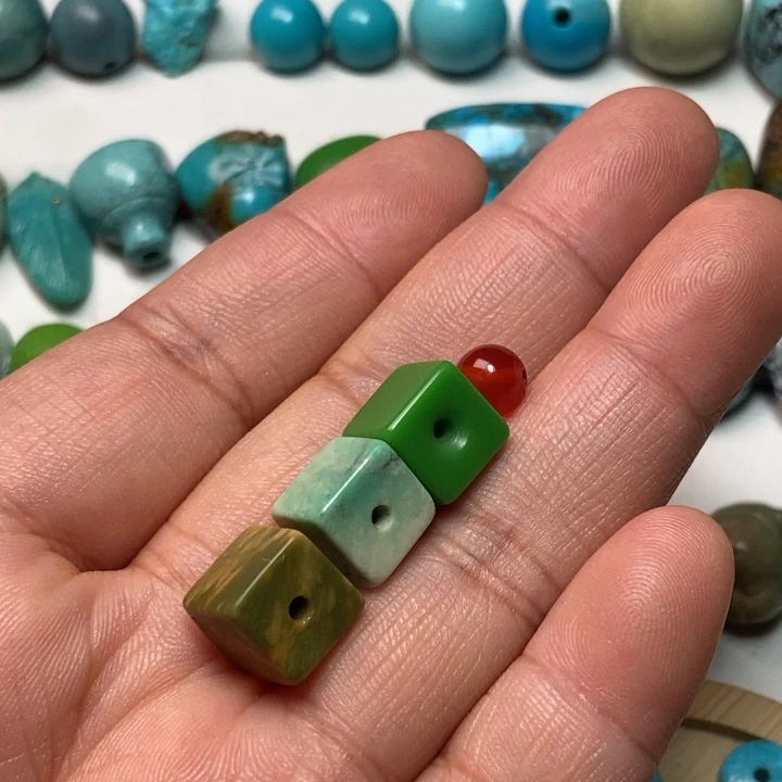 南红玛瑙未镶嵌颈饰