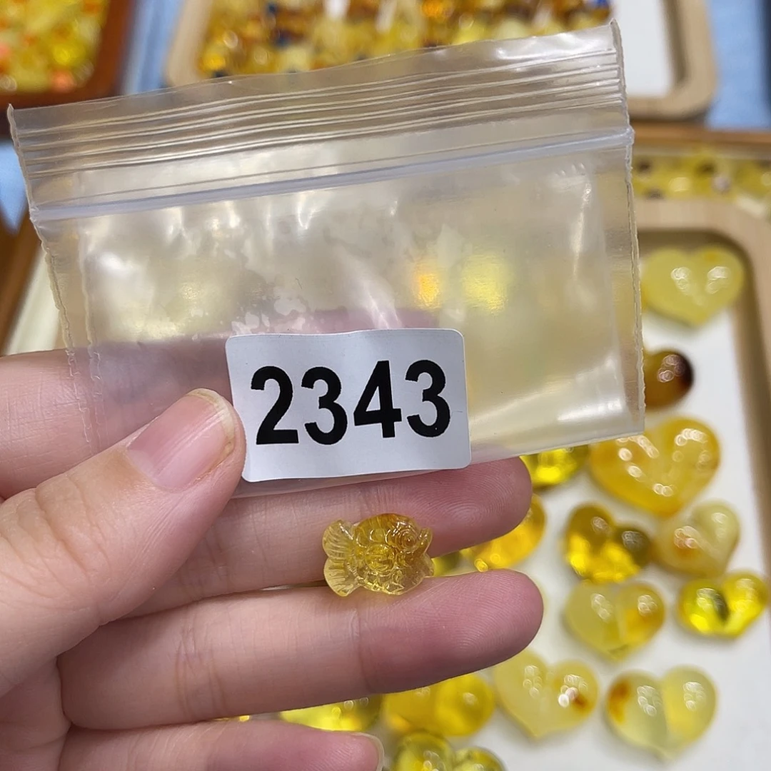琥珀未镶嵌珠宝奇石