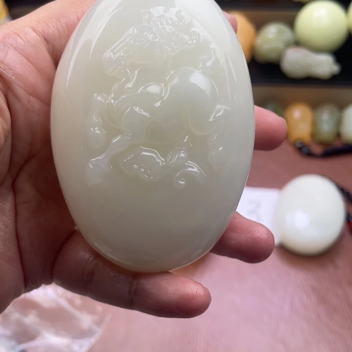 夜***辉石材天然古青石手把件