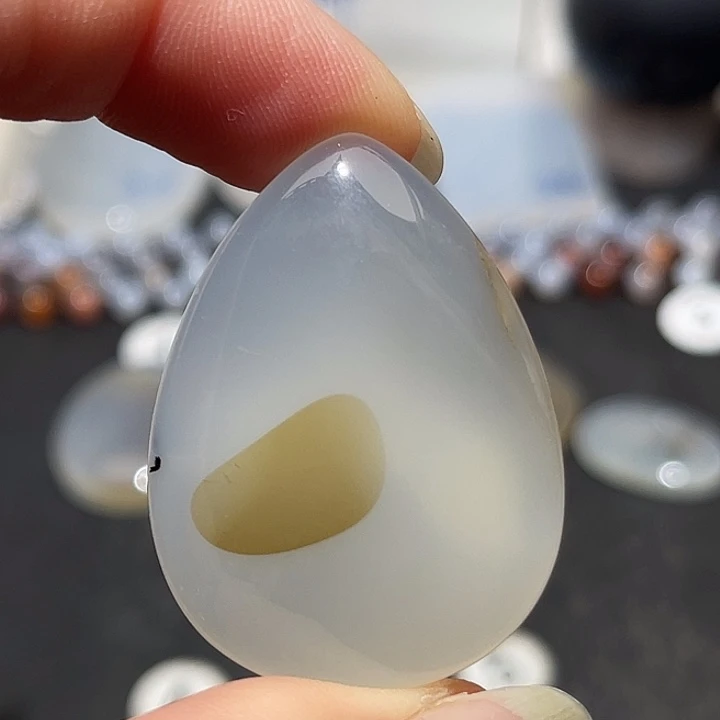 玛瑙/玉髓未镶嵌吊坠(不含链)