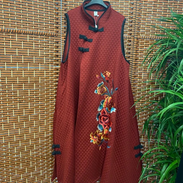 苗绣民族服饰刺绣长马甲裙红色无袖时尚中长款新中式复古中国风