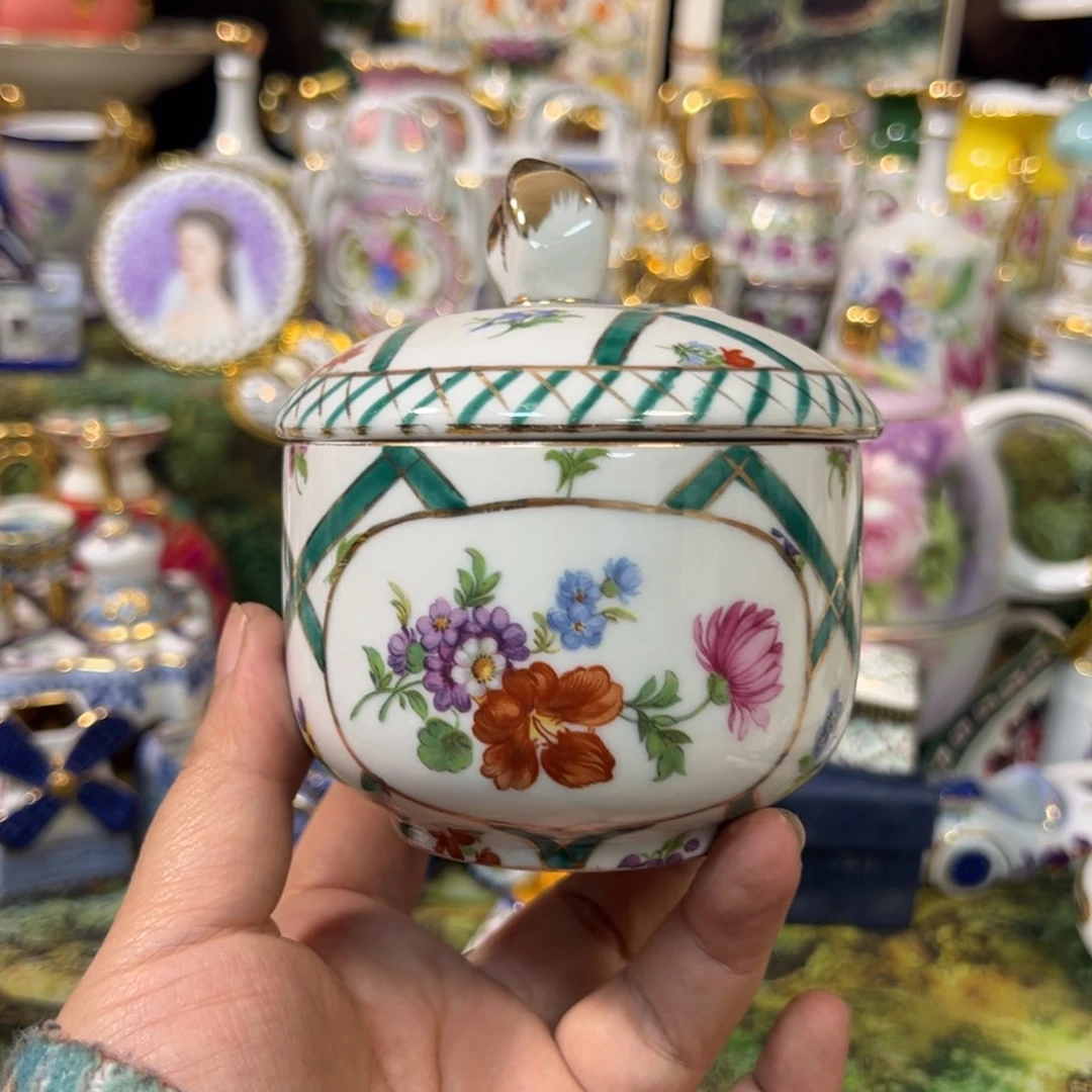 摆件鹿与海陶瓷家居用品有限公司