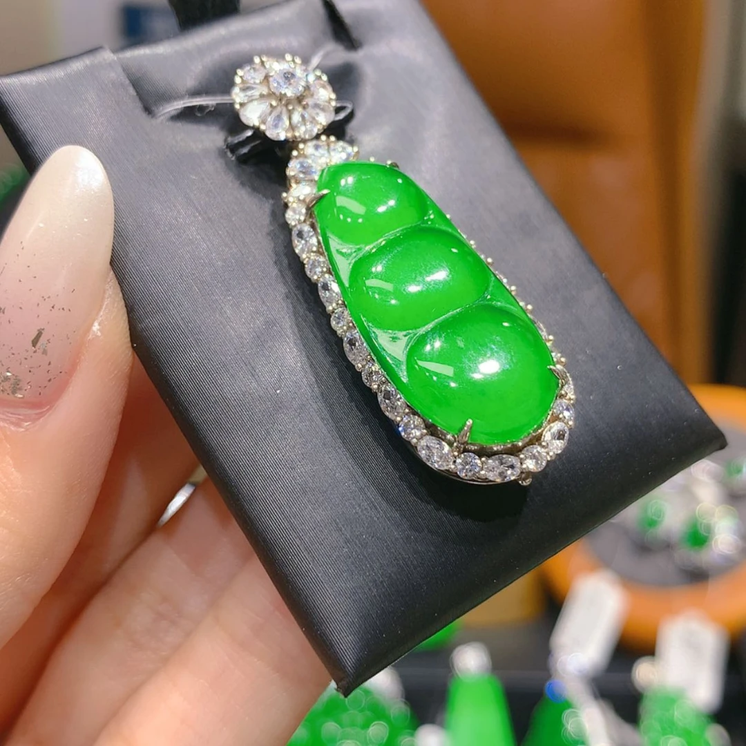 【闪购商品】颈饰银S925镶嵌翡翠6柒姐