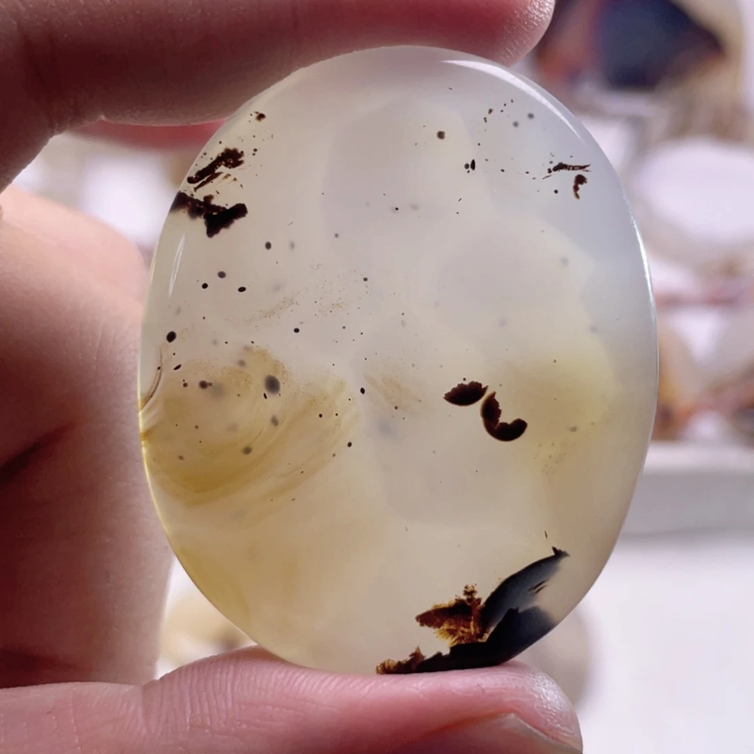 玛瑙/玉髓未镶嵌珠宝奇石