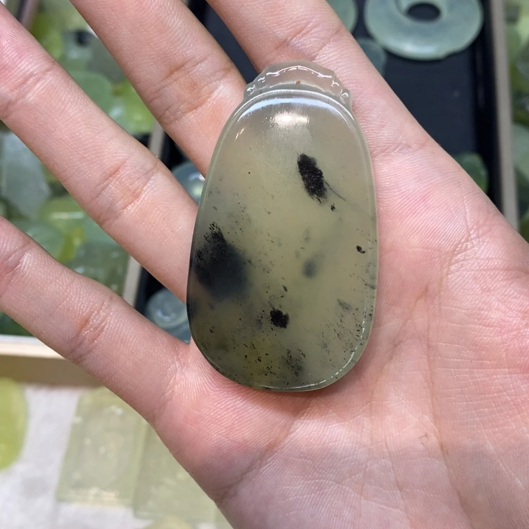 岫玉未镶嵌吊坠(不含链)