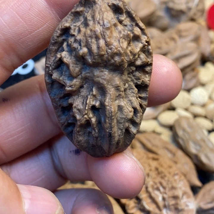 文玩核桃吊坠娜姐41