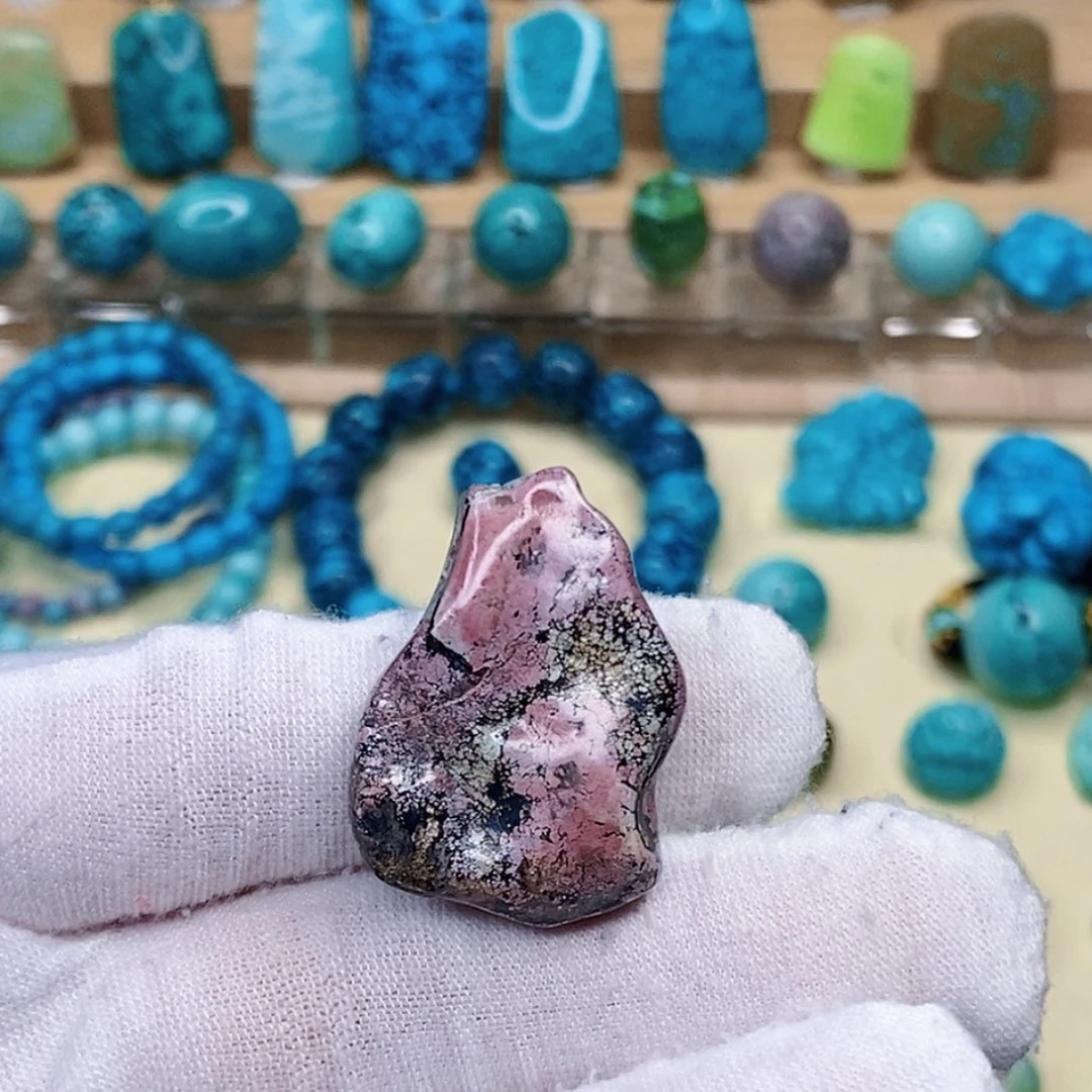 绿松石未镶嵌珠宝奇石