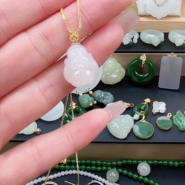 颈饰未镶嵌和田玉