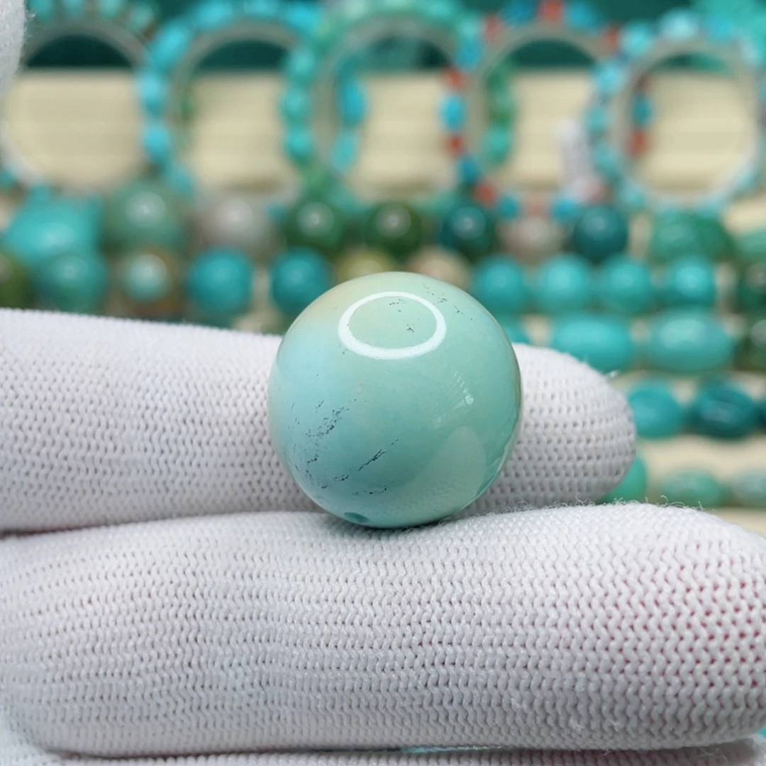 绿松石未镶嵌颈饰