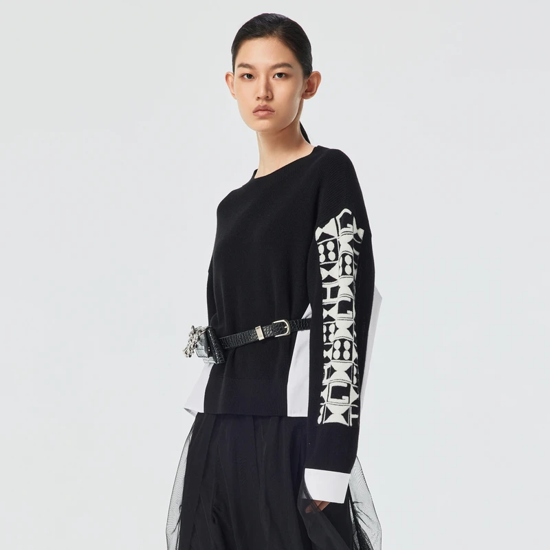 H·GENTEEL荷高 23春新品形象款几何提花图案个性毛衫GCD11650658