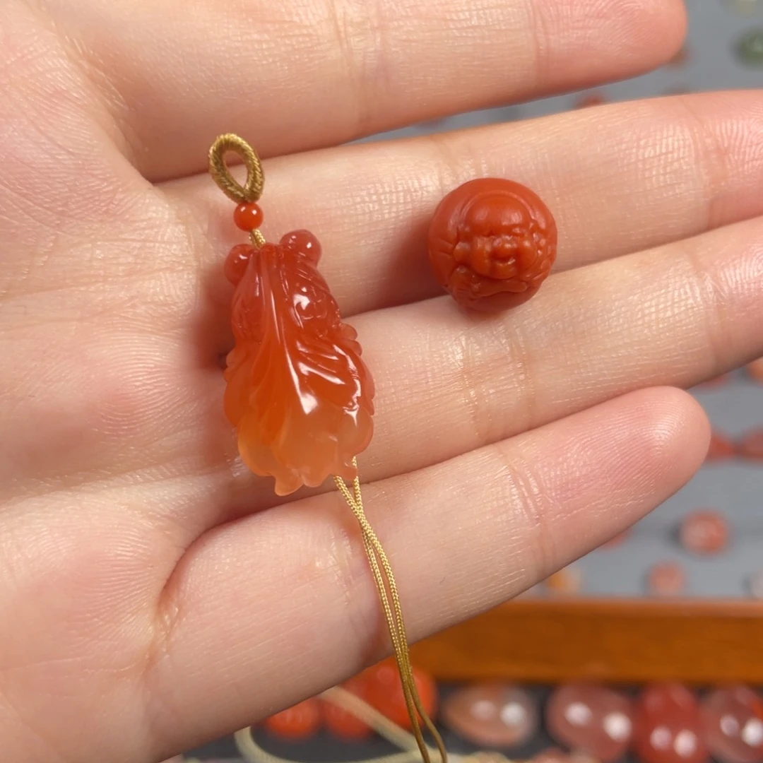 南红玛瑙金鱼佛公未镶嵌美****呵