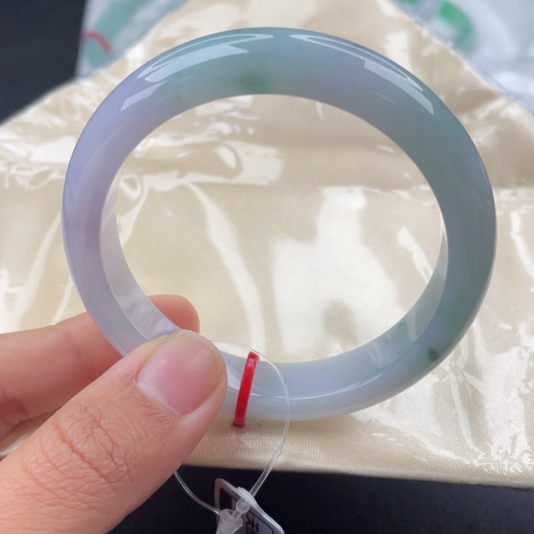 翡翠手镯未镶嵌5253圈