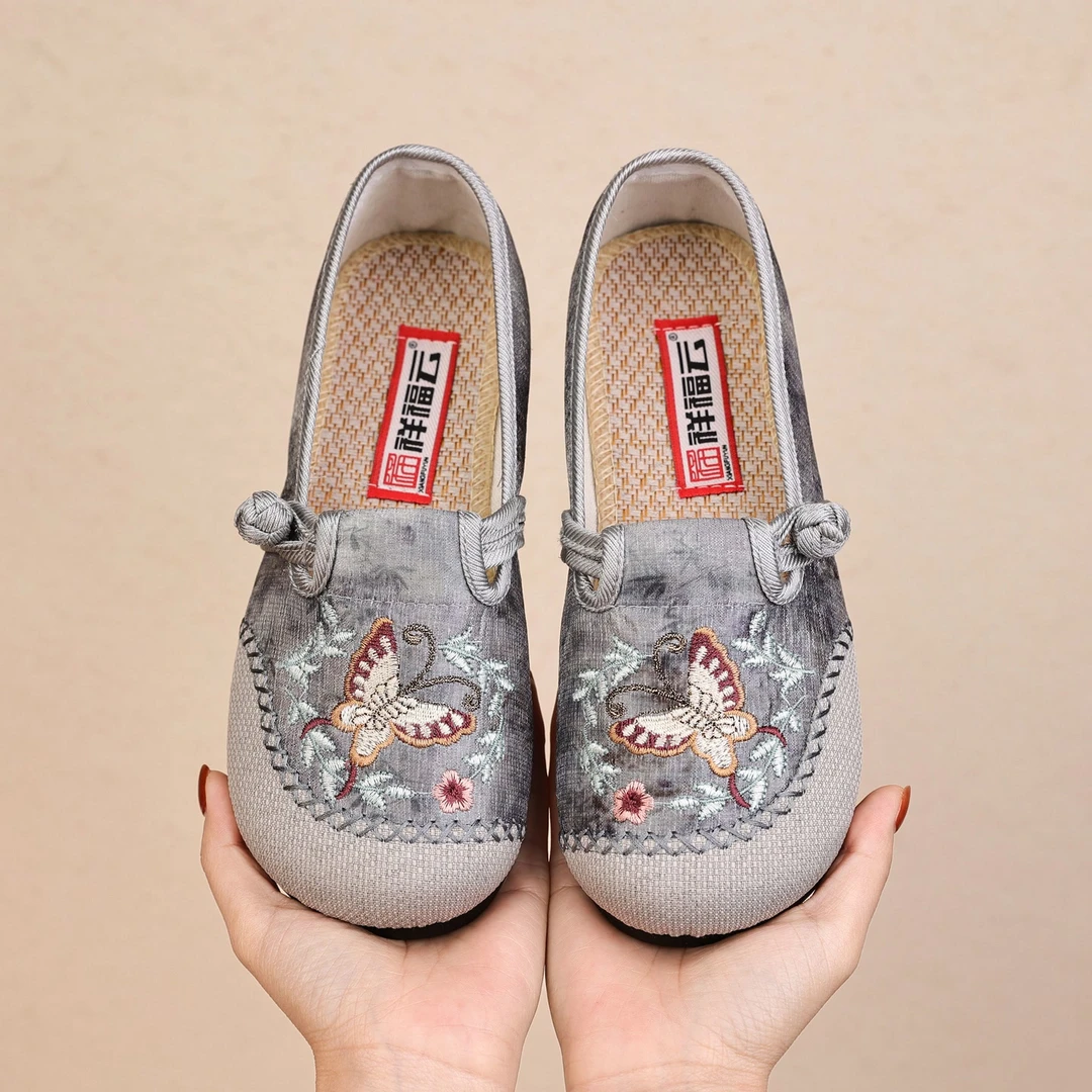 祥福云D268老北京蝴蝶春季新款刺绣舒适平底防滑一脚蹬单鞋