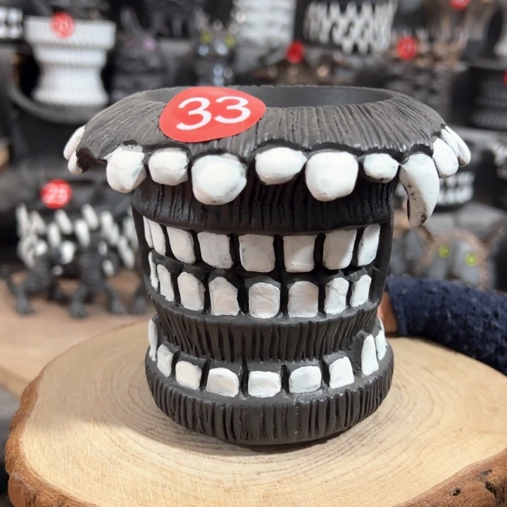 紫砂花盆内口8.5外高11