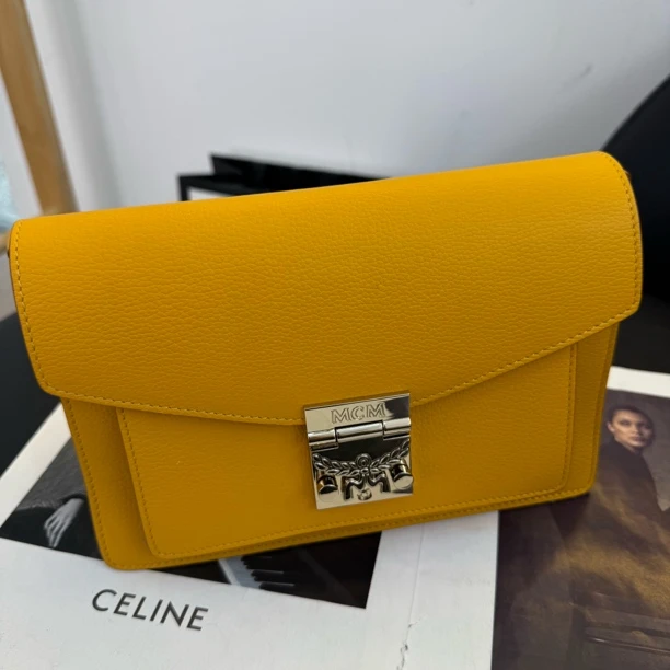 99新 MCM 大麦中古/mcm黄色风琴包/斜挎