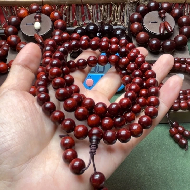 东***生木小叶紫檀手工艺